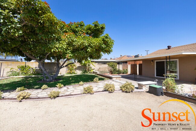 Building Photo - 4784 Mt Durban Dr