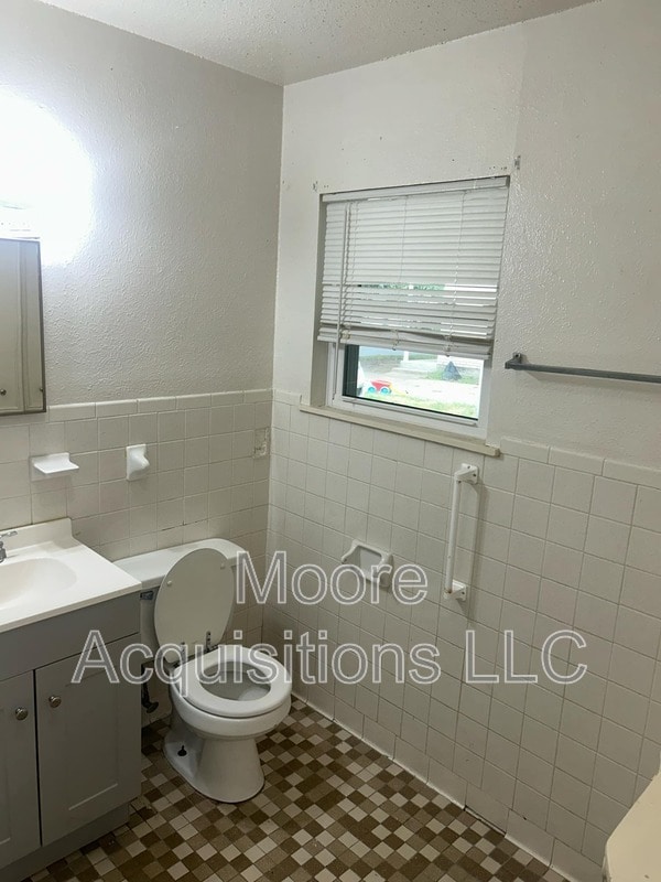 Building Photo - 1437 S Rusk St