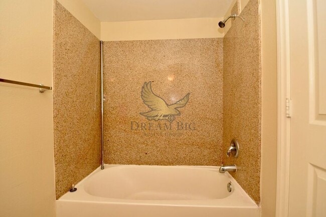 Building Photo - 8000 W Badura Ave