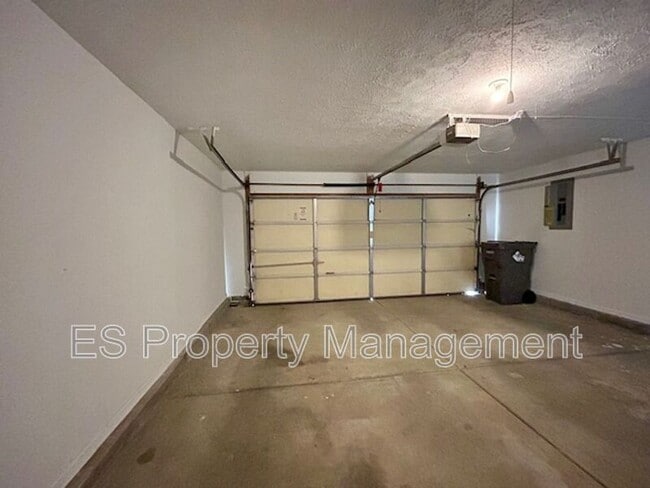 Building Photo - 5834 Blackley Ln