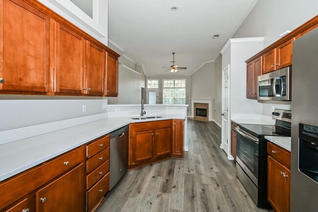 Building Photo - 1128 Averett Ln