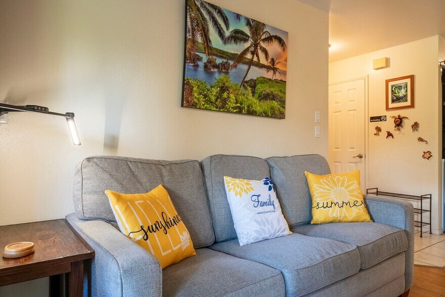 Building Photo - 679 S Kihei Rd