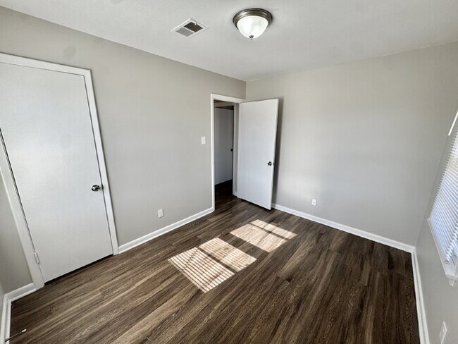 Building Photo - 2195 Cassie Ave