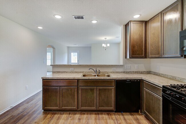 Building Photo - 14004 Amelia Dr