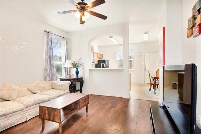 Building Photo - 14416 Lewis Carroll Ln