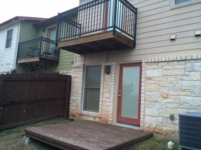 Building Photo - 6900 E Riverside Dr