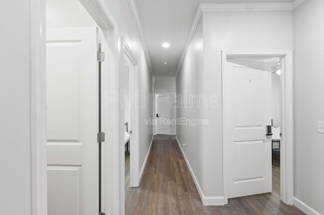 Building Photo - 1521 Preston St S