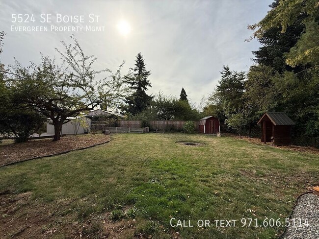 Building Photo - 5524 SE Boise St