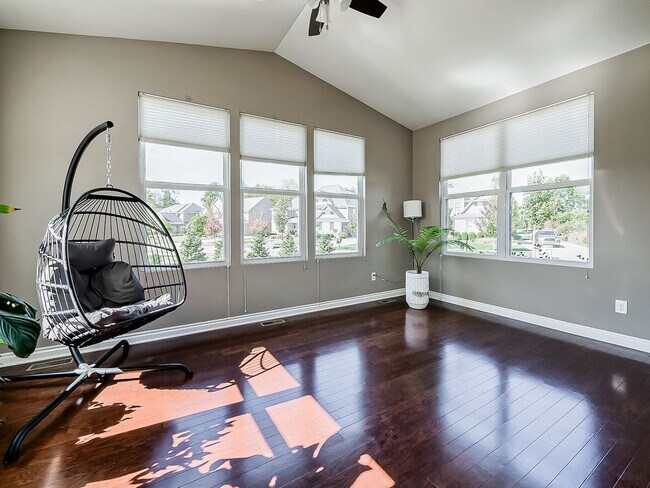 Building Photo - 23431 Crooked Tree Ct S