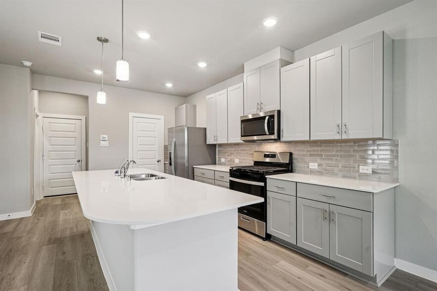 Building Photo - 17127 White Acer Way