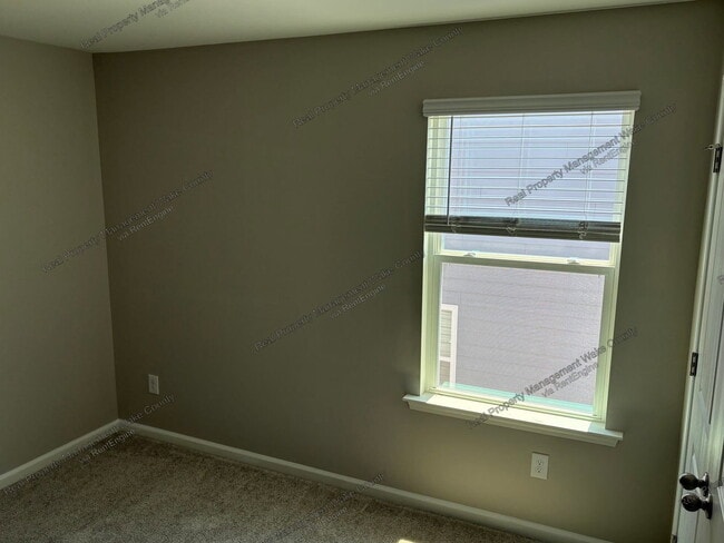 Building Photo - 2632 Pivot Rdg Dr