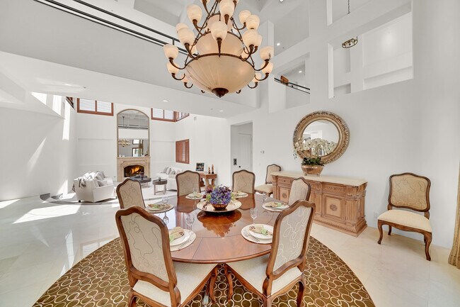 Building Photo - 30 Ritz Cove Dr