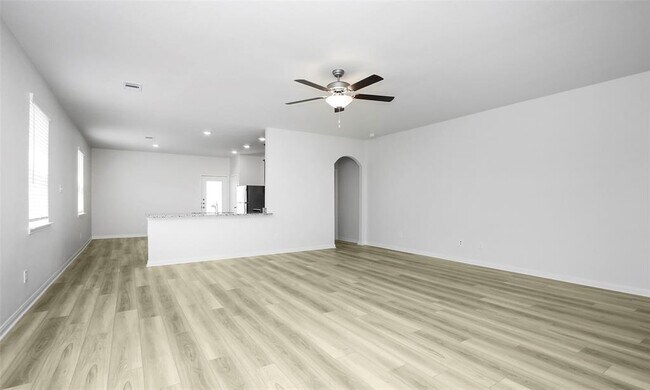 Building Photo - 460 Lone Rider Dr