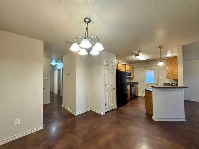 Building Photo - 1605 Powder River Dr