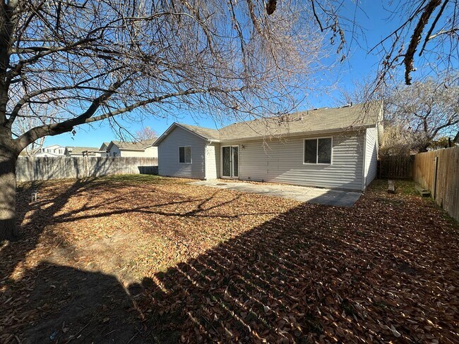 Building Photo - 3bed, 2bath, 1340sq.ft. home in Nottingham Greens - Middleton