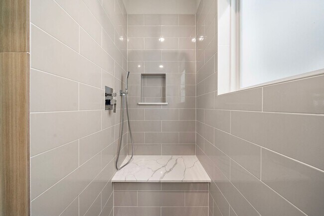 Building Photo - 3 Bed 2.5 Bath New Construction Available NOW!