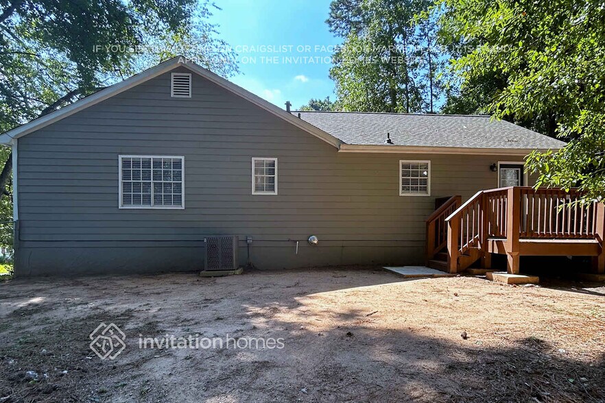 Building Photo - 1043 Coker Cir NW