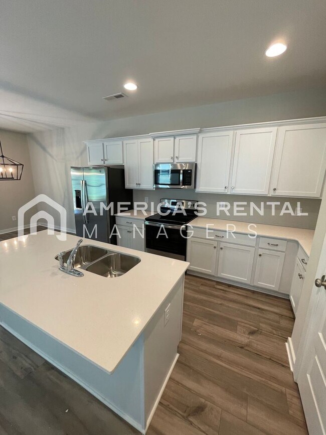 Building Photo - Home for Rent in Cullman, AL!! Available to view NOW!!! Sign a lease by 2/28 to receive HALF OFF ...