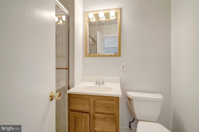 Building Photo - 8236 Governors Ct