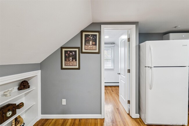 Building Photo - 24 Waterside Ave