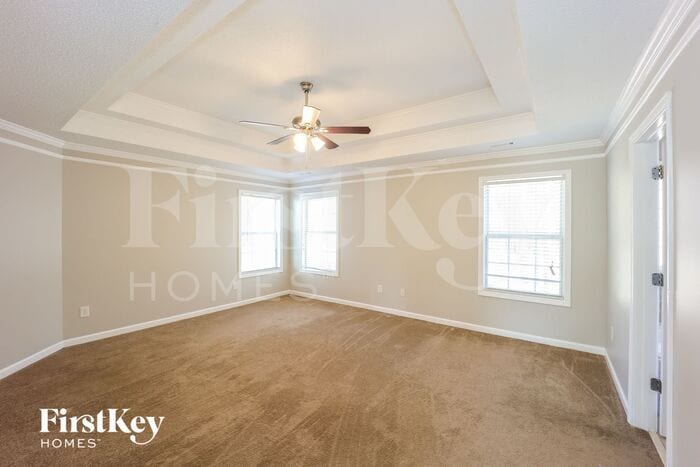 Building Photo - 333 Westhill Dr