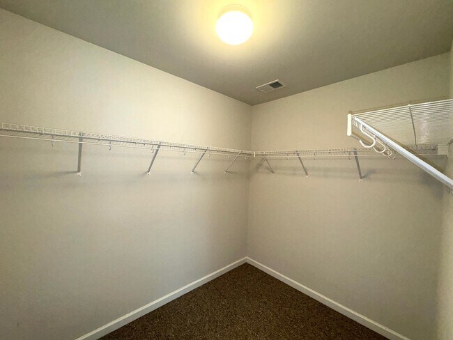 Building Photo - South AVL - Beautiful, Spacious, Versatile...