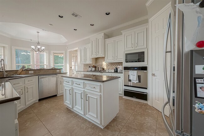 Building Photo - 8807 Stones Throw Ln
