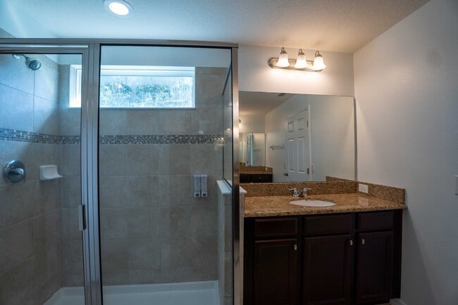 Building Photo - 14336 Orchard Hills Blvd