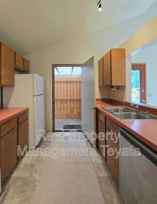 Building Photo - 1121 21st St