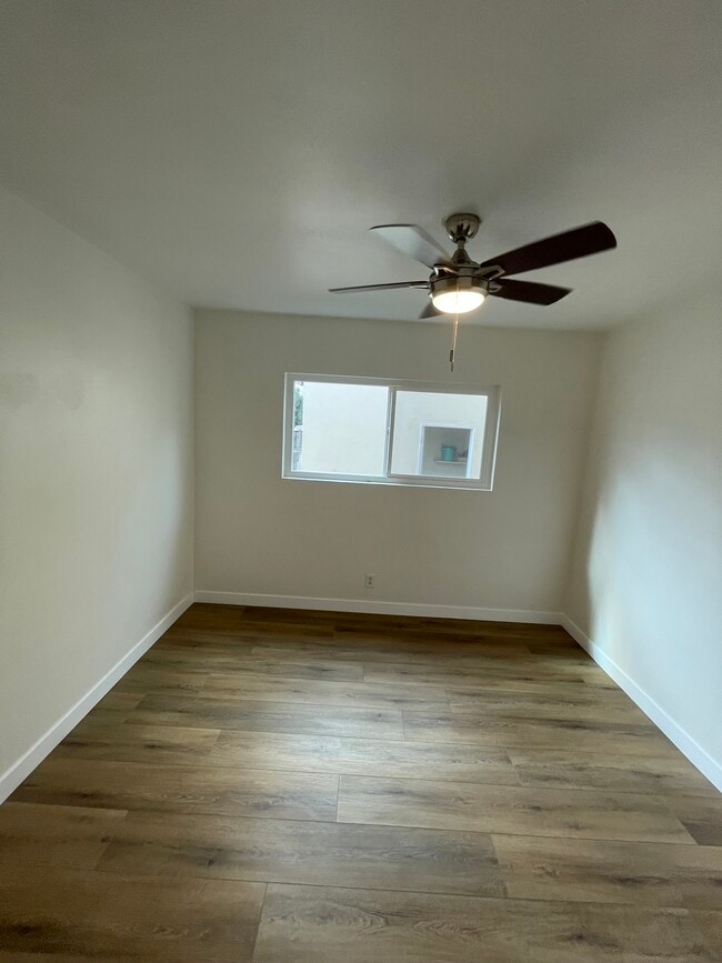 Building Photo - 12514 Broadway Ave