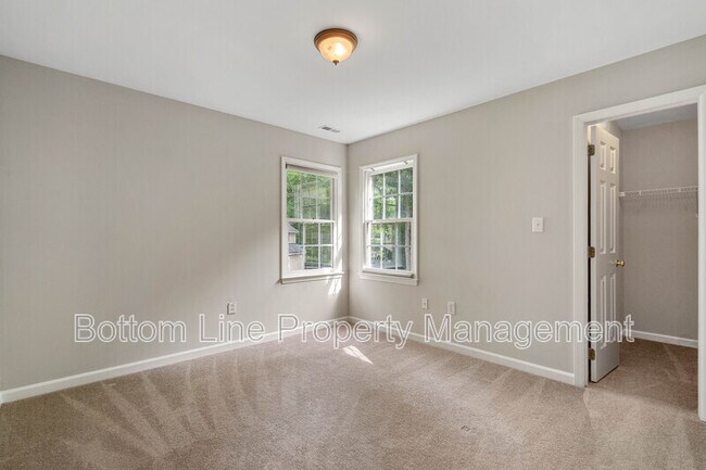 Building Photo - 1500 Candlewyck Ct