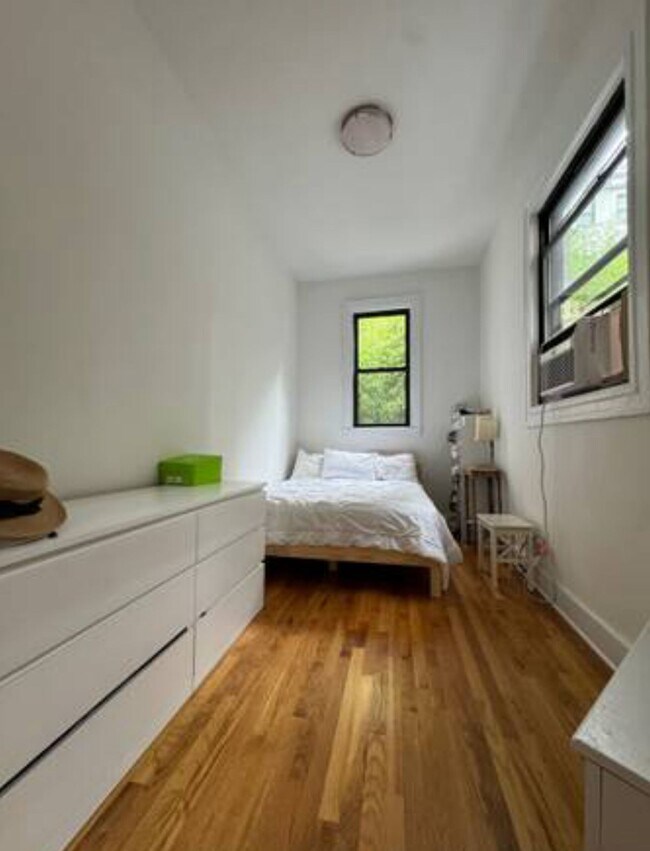 Building Photo - EAST 65 STREET