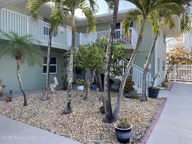 Building Photo - 1369 Jimmy Buffett Mem Hwy