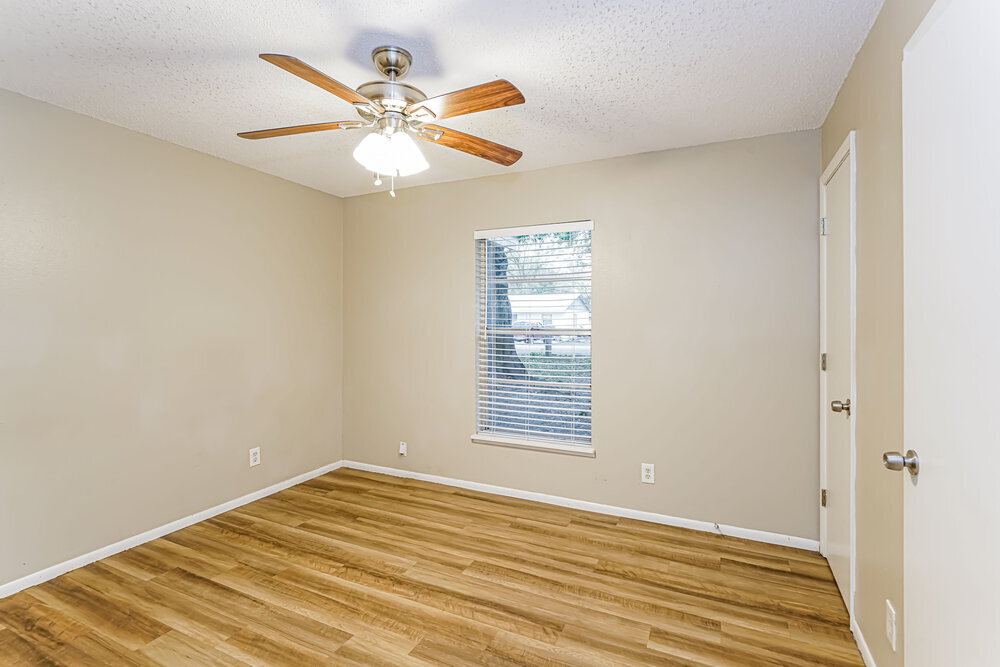 Building Photo - 3804 Hill N Dale Pl