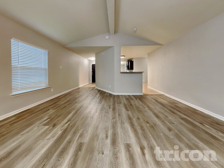 Building Photo - 3414 Summer Mdw