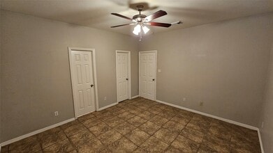 Building Photo - 10130 Berrybriar Ln