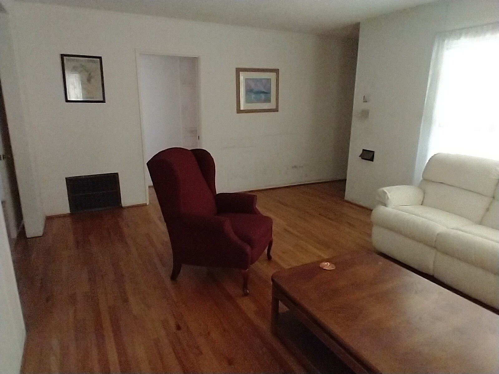 Living room - 6819 Yolanda Ave