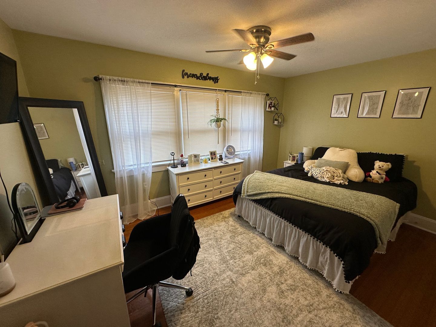 Building Photo - 3256 Glendora Ave