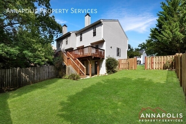 Building Photo - 806 Lilac Ct