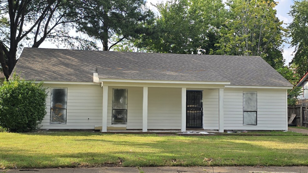 Primary Photo - 3967 Silverleaf Rd