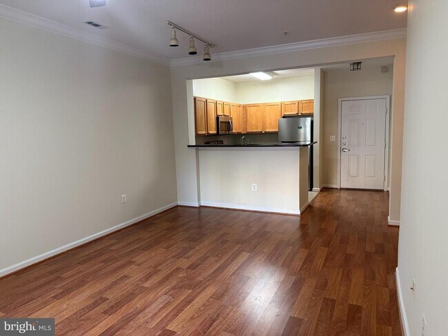 Primary Photo - 12000 Market St