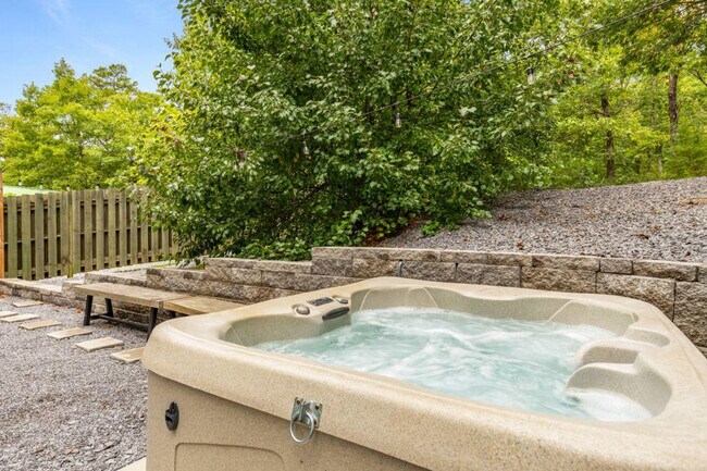 Building Photo - 3230 Cove Creek Way