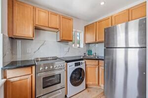 Building Photo - 306 Cordova Rd