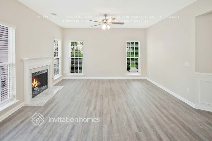 Building Photo - 2331 Pimpernel Rd