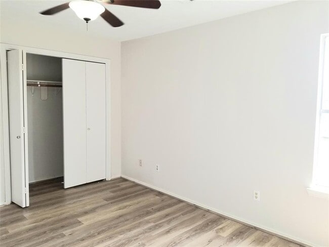 Building Photo - 9315 Bristlebrook Dr