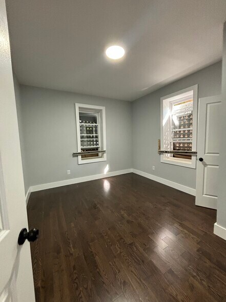 308 Renner Ave 4 - 304-306 Renner Ave