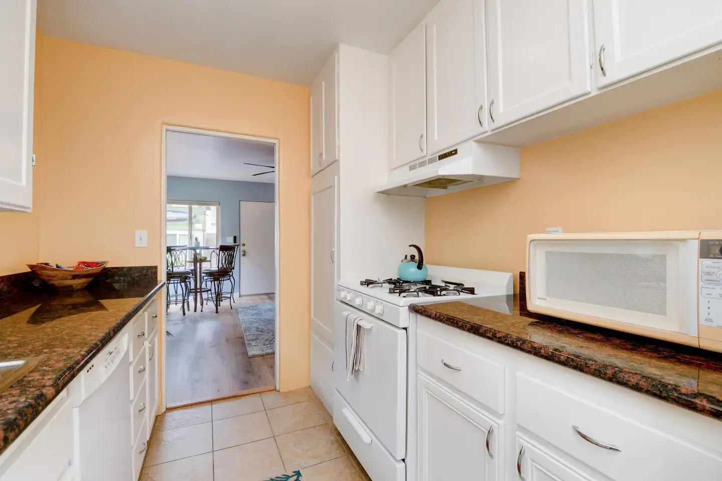 Building Photo - 817 Island Ct