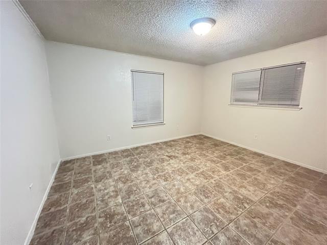 Building Photo - 575 Manco Rd