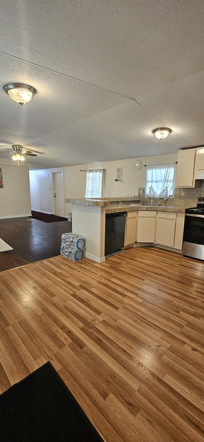 Building Photo - 14493 Enchanted Waters Dr