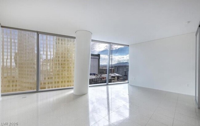 Building Photo - 3722 S Las Vegas Blvd